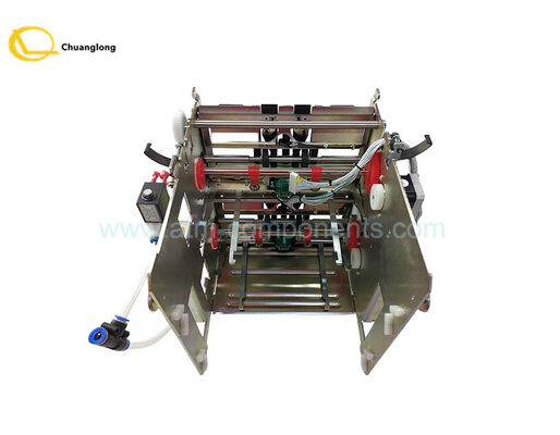 Un ncr S2 di 4450736668 di BANCOMAT 445-0736668 pezzi meccanici prende l'Assemblea del modulo