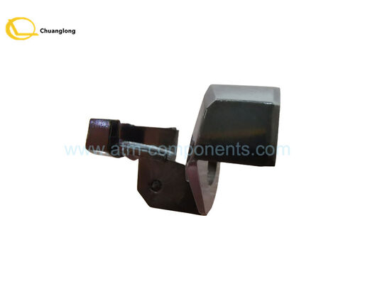 Prezzo buono 49016962000D 49-016962-000D Parti di macchine bancomat Diebold Opteva Wide Fender Stripper in linea