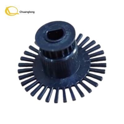 Prezzo buono 4450761208-83 NCR Presenter Gear ATM Machine Spare Parts NCR S2 Presenter Gear 445-0761208-83 Original New for NCR ATM in linea