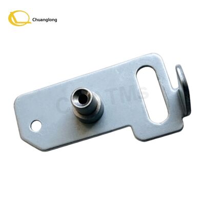 Prezzo buono 0090029373-96 NCR Escrow Sensor Bracket ATM Machine Parts NCR SelfServ 6683 6687 BRM Escrow Metal Sensor Bracket 009-0029373-96 In linea