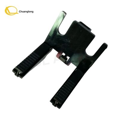 Prezzo buono S7010000709 Hyosung Pussher Carriage Assy ATM Part Hyosung Plastic Pussher Carriage Assy 7010000709 S7010000709 Nuovo in magazzino In linea